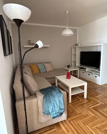 No 5 Apartment *