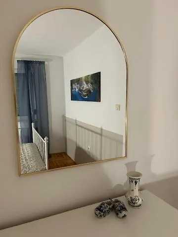Apartamento No 5 *
